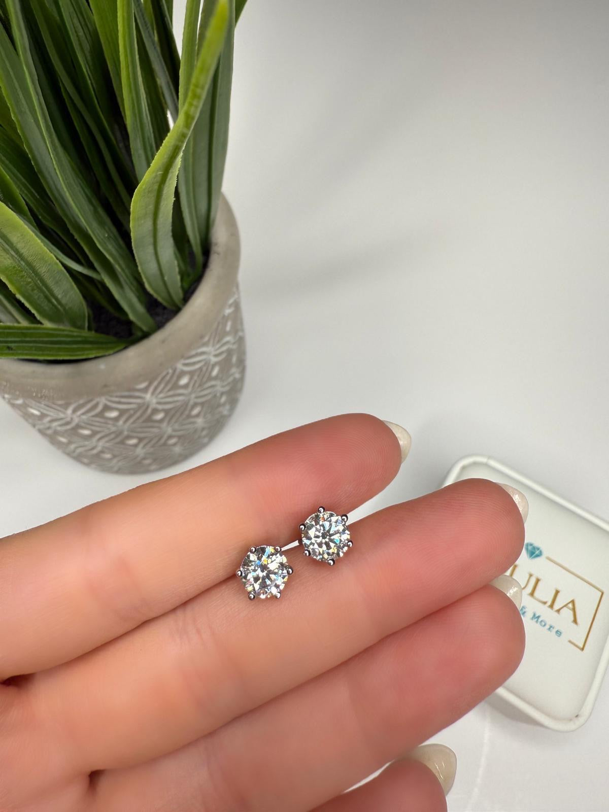 2ct Stud earrings