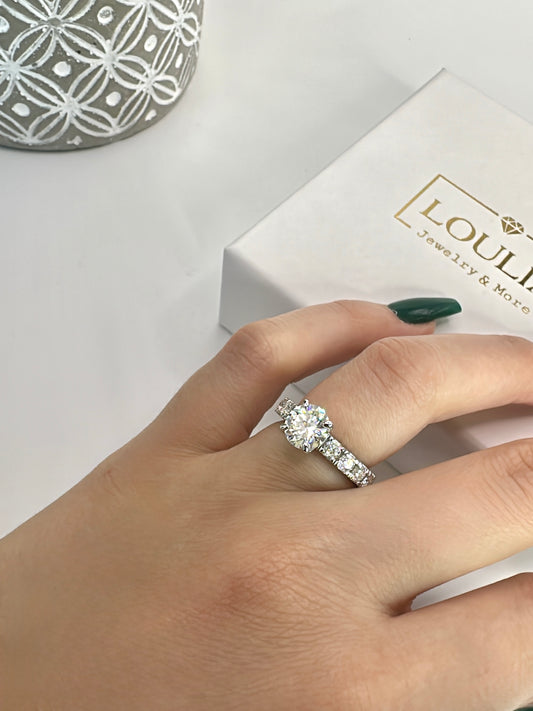 Solitaire Round Cut