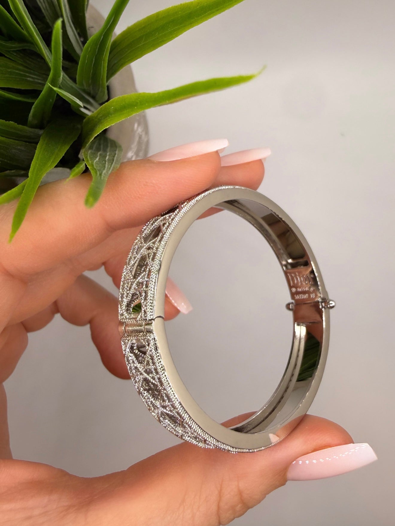 Noura Bangle