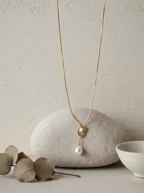 Stainless steel pearl necklace