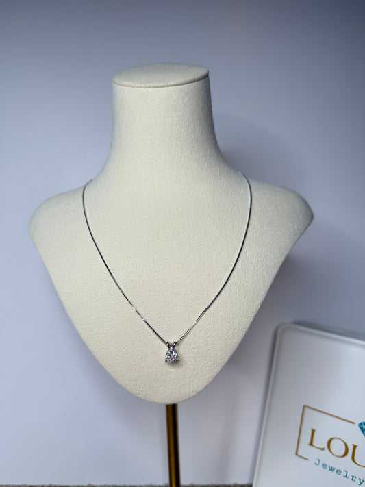 Round cut pendant
