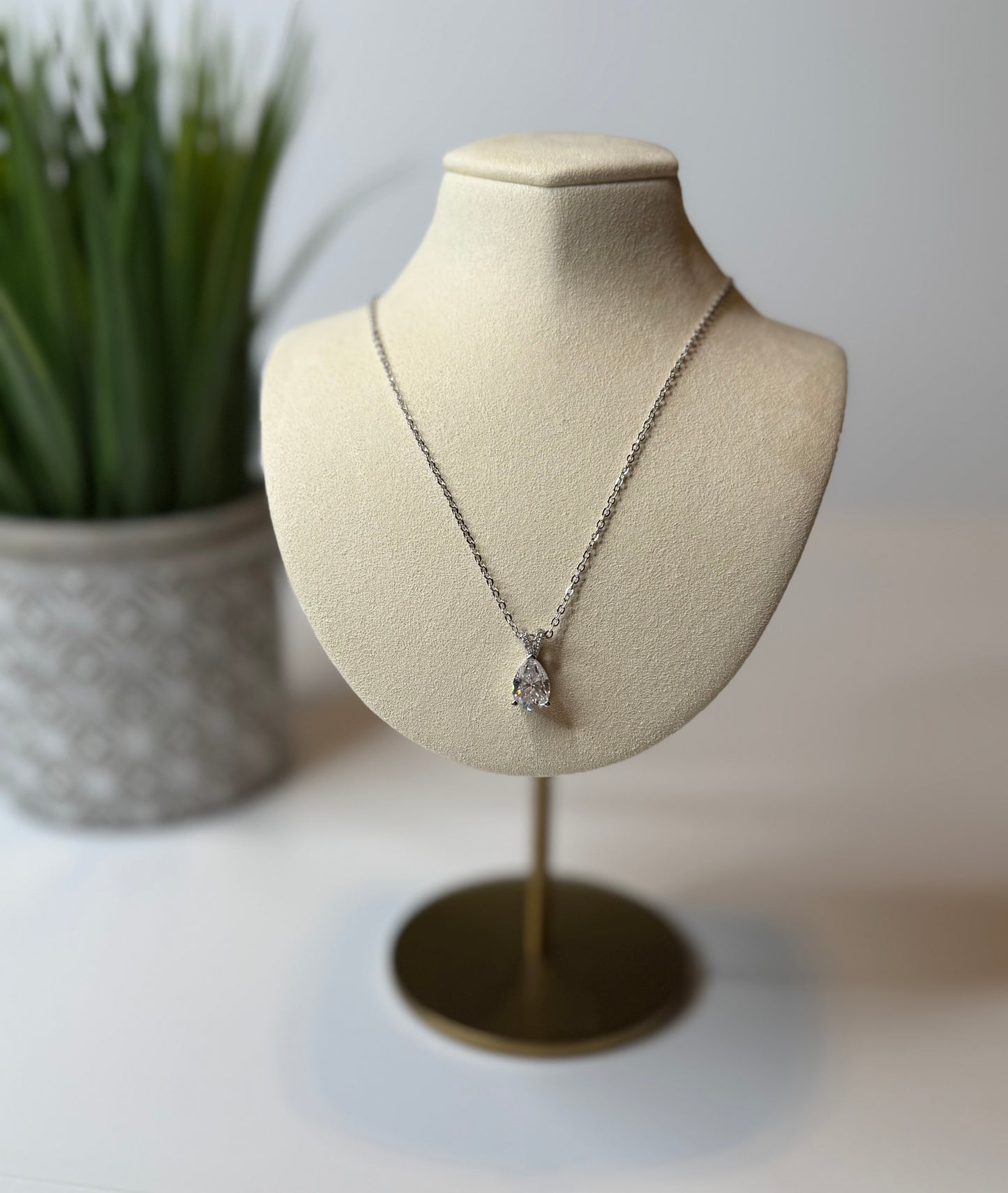 Nour pendant