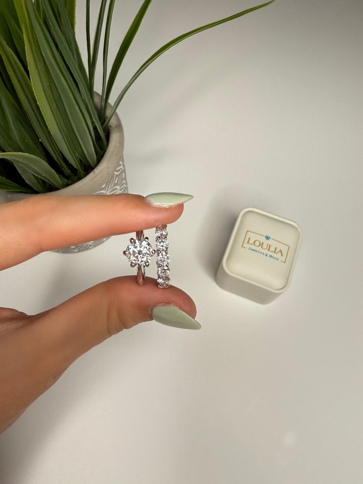 Round Cut solitaire